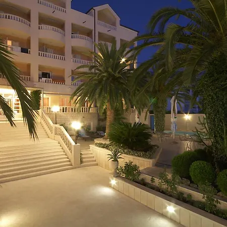 فندق Laurentum 4*