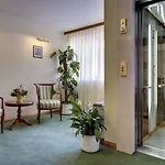 Laurentum Hotel 4*