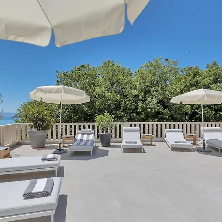 Laurentum Hotel 4*