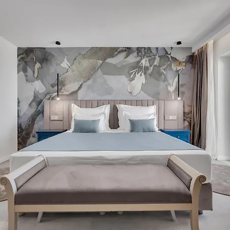 Laurentum Hotel 4*