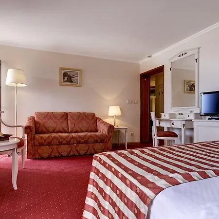 Hotel Laurentum 4*