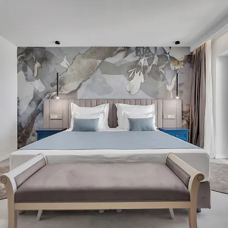 Laurentum Hotel