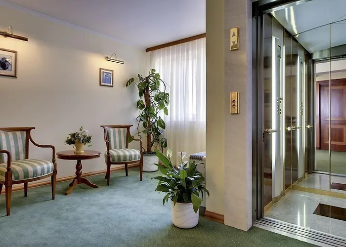 Laurentum Hotel 4*